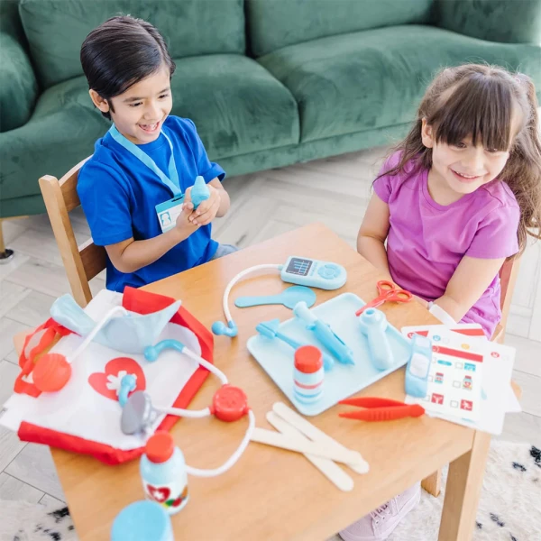 MELISSA & DOUG ΣΕΤ ΓΙΑΤΡΟΥ
