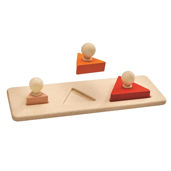 PLAN TOYS ΞΥΛΙΝΟ ΠΑΖΛ ΜΕ ΤΡΙΓΩΝΑ