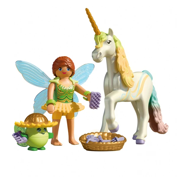 PLAYMOBIL UNICORN WITH MULTICOLOUR MANE