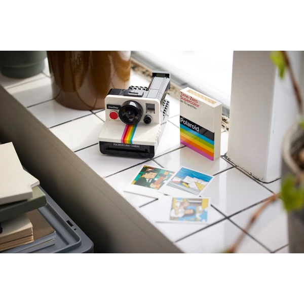 LEGO® IDEAS POLAROID ONESTEP SX-70 CAMERA