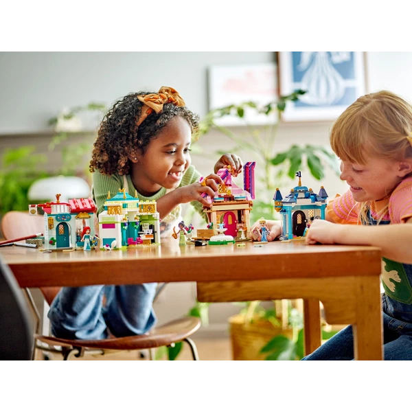 LEGO® DISNEY PRINCESS DISNEY PRINCESS MARKET ADVENTURE