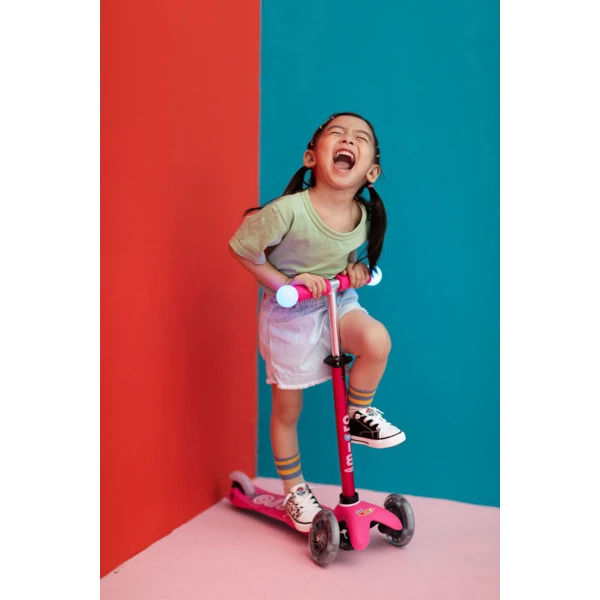 MICRO 3ΤΡΟΧΟ ΠΑΤΙΝΙ MINI MICRO DELUXE MAGIC LED ΡΟΖ