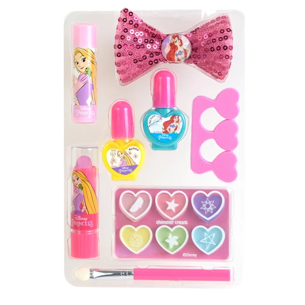 MARKWINS DISNEY PRINCESS ENCHANTING DESTINATIONS COSMETICS BOOK