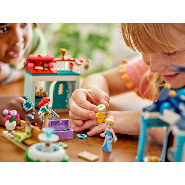 LEGO® DISNEY PRINCESS DISNEY PRINCESS MARKET ADVENTURE