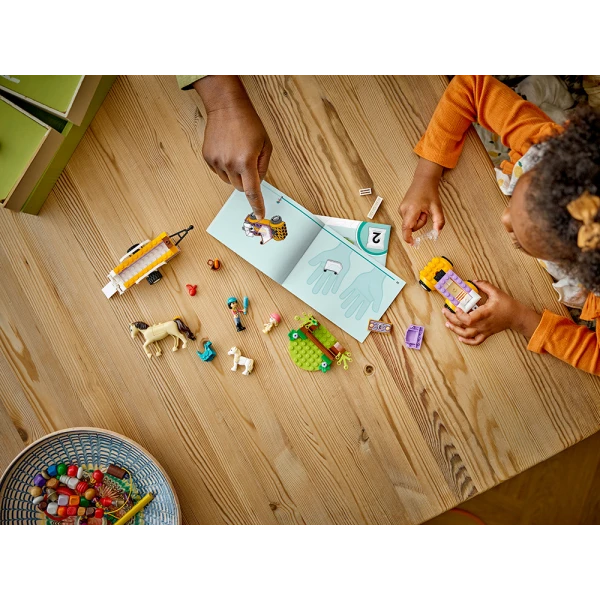 LEGO® FRIENDS HORSE AND PONY TRAILER