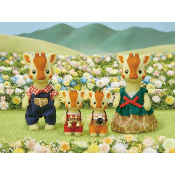 THE SYLVANIAN FAMILIES HIGHBRANCH GIRAFFE FAMILY 5639