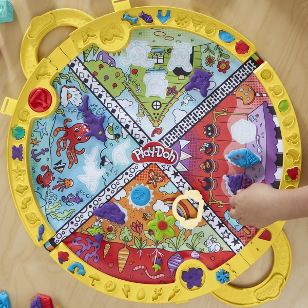 PLAY-DOH FOLD N GO PLAYMAT