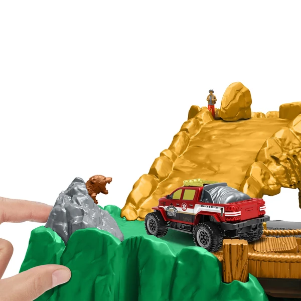MATCHBOX LARGE ACTION SET - CANYON ADVENTURE