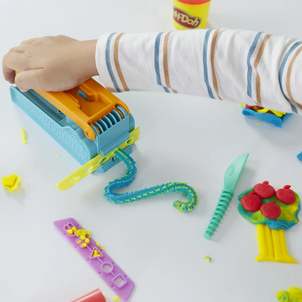PLAY-DOH FUN FACTORY STARTER SET