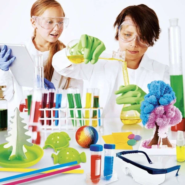 LISCIANI I\'M A GENIUS SCIENCE – CHEMICAL REACTIONS LAB