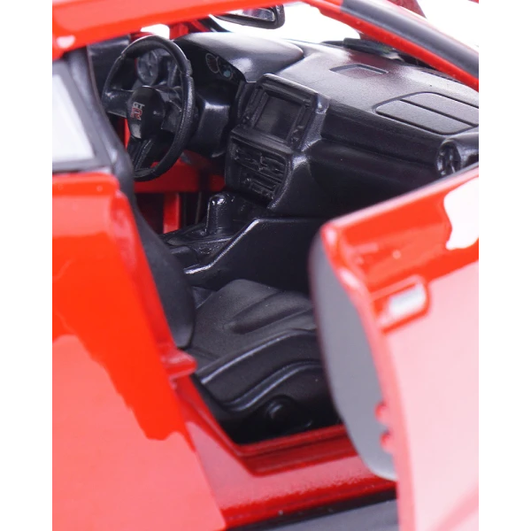 BBURAGO 1:24 NISSAN GT-R (2017) RED