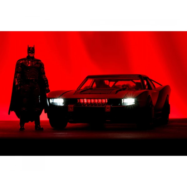 BATMAN CAR 1:18 2022 BATMOBILE