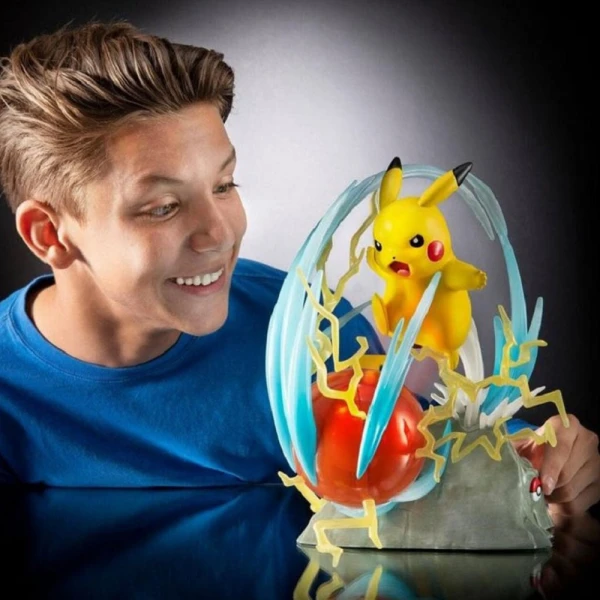 POKEMON ΑΓΑΛΜΑΤΙΔΙΟ PIKACHU - GLOW IN THE DARK 33cm