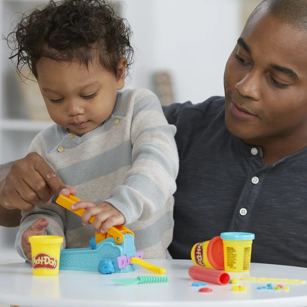 PLAY-DOH FUN FACTORY STARTER SET