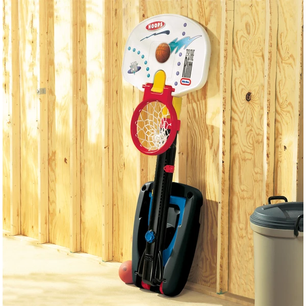 LITTLE TIKES LARGE BASKETBALL BOARD