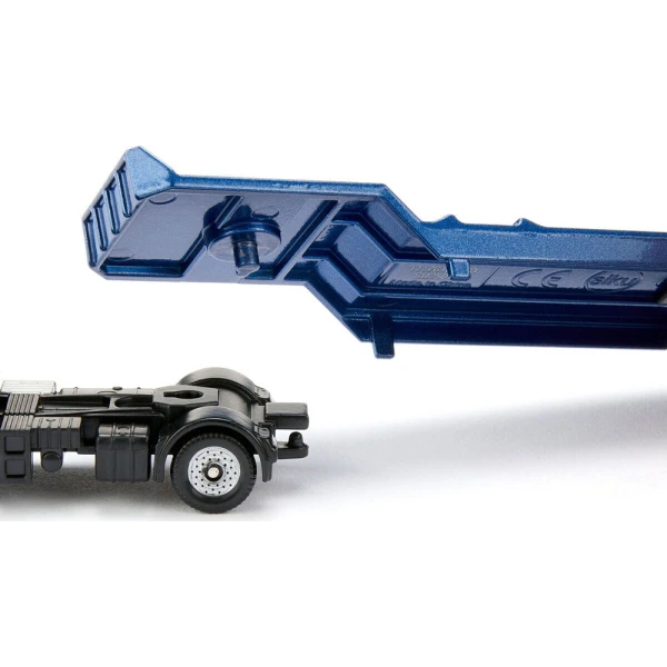 SIKU MAN LORRY WITH BACKHOE LOADER 1:87