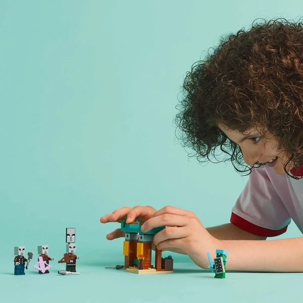 LEGO® MINECRAFT® THE ILLAGER DESERT PATROL