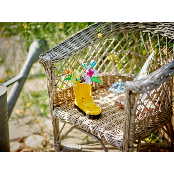 LEGO® CREATOR ΛΟΥΛΟΥΔΙΑ ΣΕ ΠΟΤΙΣΤΗΡΙ