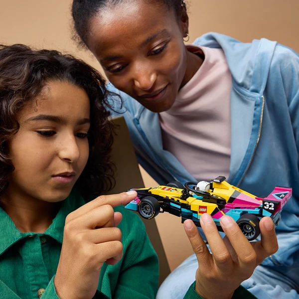 LEGO® SPEED CHAMPIONS F1 ACADEMY™ RACE CAR