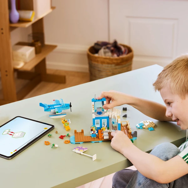 LEGO® ANIMAL CROSSING™ ΠΕΤΑΞΤΕ ΜΕ ΤΙΣ ΑΕΡΟΓΡΑΜΜΕΣ DODO AIRLINES