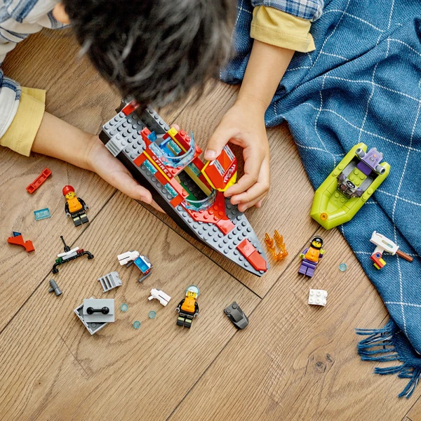 LEGO® CITY ΔΙΑΣΩΣΤΙΚΟ ΠΥΡΟΣΒΕΣΤΙΚΟ ΣΚΑΦΟΣ