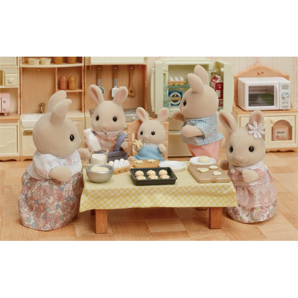 THE SYLVANIAN FAMILIES MILK RABBIT FAMILY