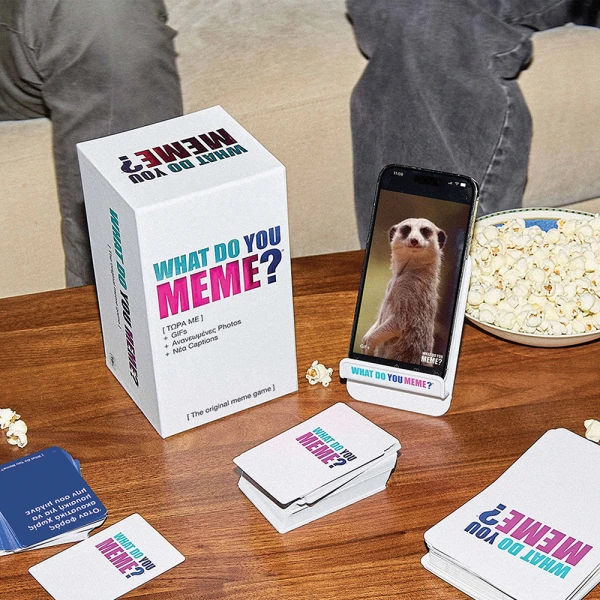 AS GAMES BOARD GAME WHAT DO YOU MEME? NOW WITH GIFS FOR AGES 8+ AND 3-8 PLAYERS