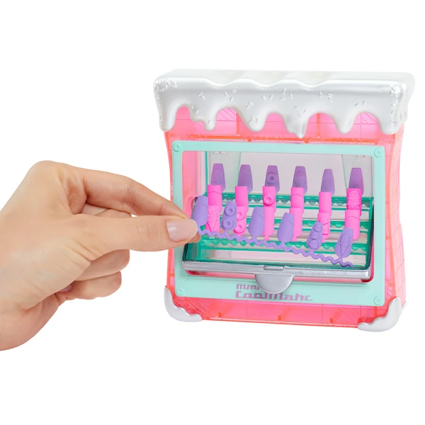 L.O.L. SURPRISE OMG STUDIO ΝΥΧΙΩΝ SWEET NAILS™ ΚΟΥΚΛΑ CANDYLICIOUS