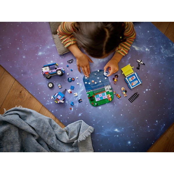 LEGO® FRIENDS STARGAZING CAMPING VEHICLE