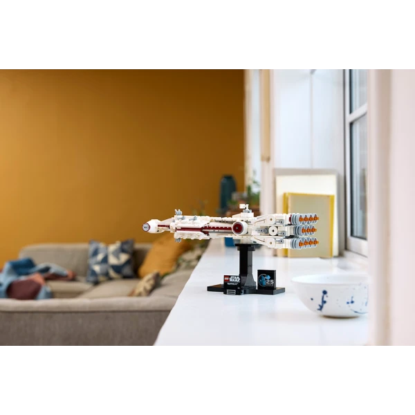 LEGO® STAR WARS™ TANTIVE IV™