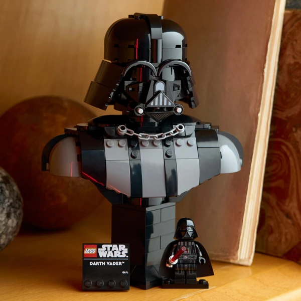 LEGO® STAR WARS™ DARTH VADER™ BUST