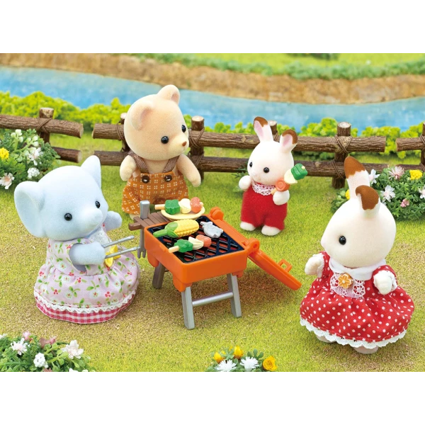THE SYLVANIAN FAMILIES ΣΕΤ ΜΠΑΡΜΠΕΚΙΟΥ ΠΙΚ-ΝΙΚ ΜΕ ΤΗ ΜΙΚΡΟΥΛΑ ELEPHANT 5640