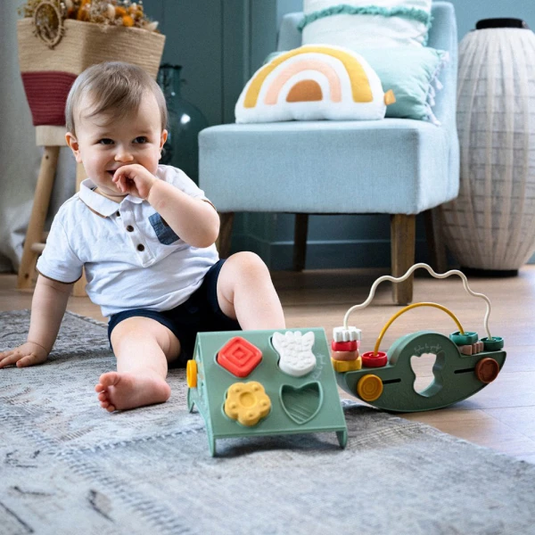SOPHIE LA GIRAFE ACTIVITIES TOY MY FIRST TOYS TO HANDLE