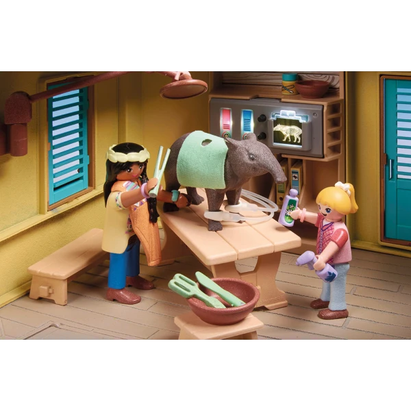 PLAYMOBIL WILTOPIA ANIMAL CARE STATION