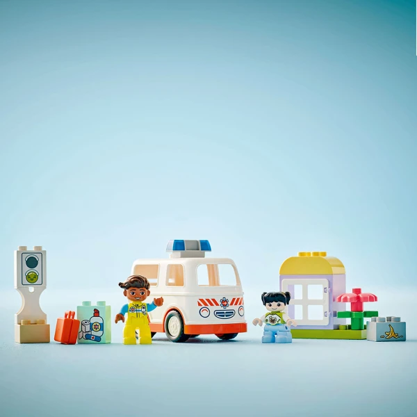 LEGO® DUPLO® ΑΣΘΕΝΟΦΟΡΟ & ΟΔΗΓΟΣ