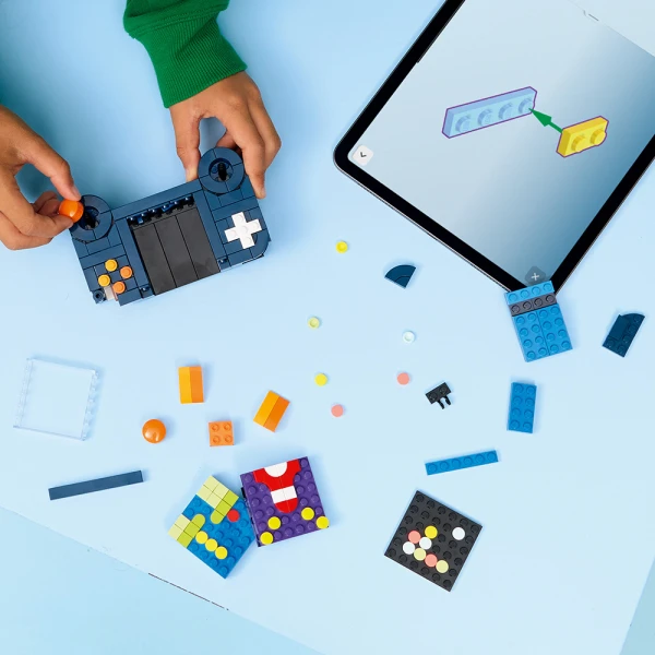 LEGO® CREATOR ΡΕΤΡΟ ΚΟΝΣΟΛΑ ΒΙΝΤΕΟΠΑΙΧΝΙΔΙΩΝ