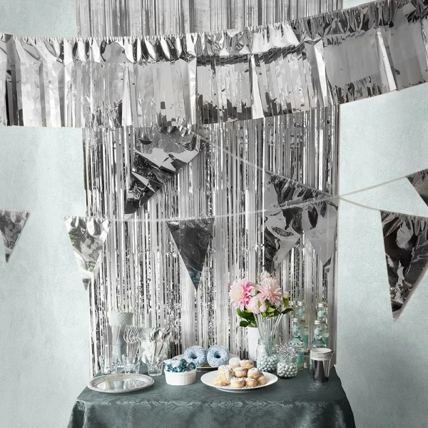 METALLIC FRINGE GARLAND SILVER 6 meters