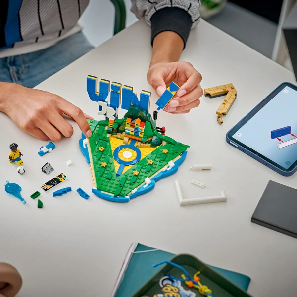 LEGO® EDITIONS VINI JR. ΟΙ ΚΑΛΥΤΕΡΕΣ ΠΟΔΟΣΦΑΙΡΙΚΕΣ ΣΤΙΓΜΕΣ