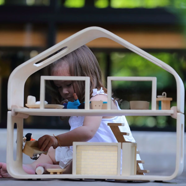 PLAN TOYS ΜΟΝΤΕΡΝΟ ΕΠΙΠΛΩΜΕΝΟ ΚΟΥΚΛΟΣΠΙΤΟ 