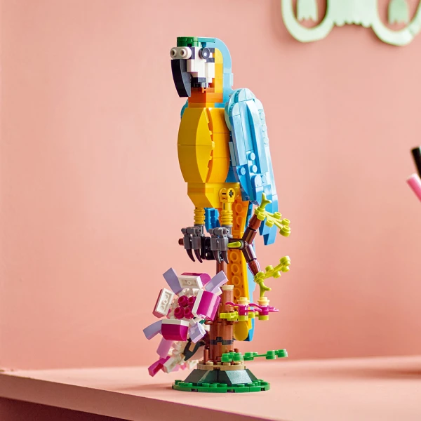 LEGO® CREATOR EXOTIC PARROT