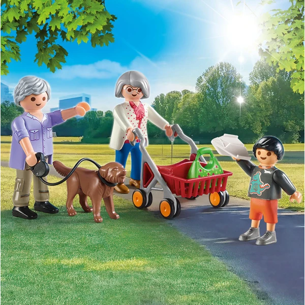 PLAYMOBIL CITY LIFE GRANDPARENTS WITH CHILD