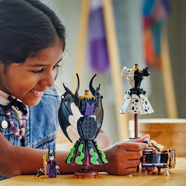 LEGO® DISNEY VILLAINS ΤΑ ΦΟΡΕΜΑΤΑ ΤΗΣ MALEFICENT ΚΑΙ ΤΗΣ ΚΡΟΥΕΛΑ ΝΤΕ ΒΙΛ