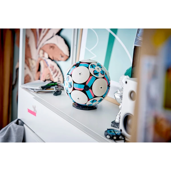 LEGO® EDITIONS SPORTS SOCCER BALL
