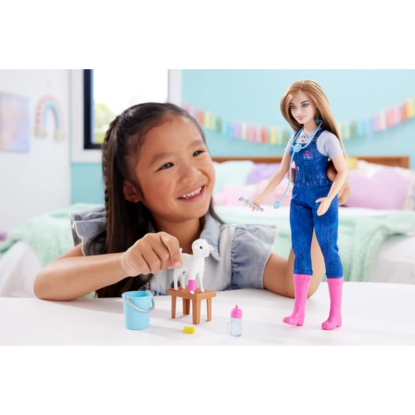 BARBIE VETERINARIAN 65 YEARS
