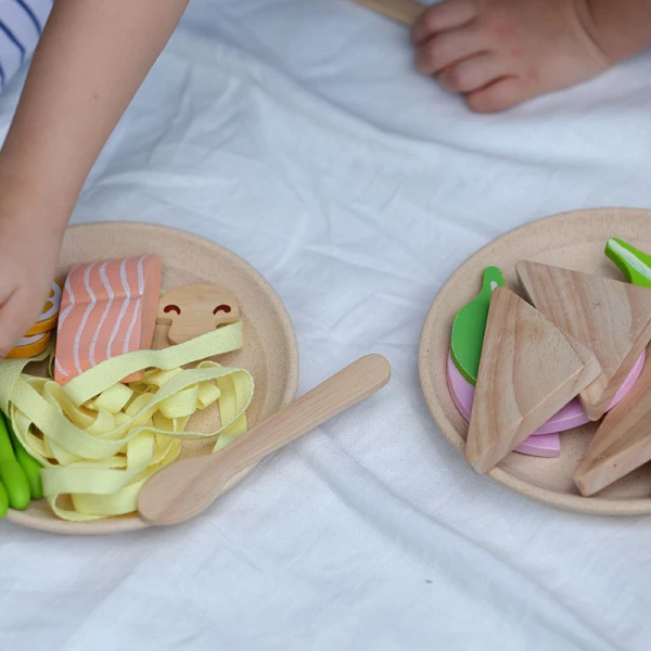 ΞΥΛΙΝΟ ΠΑΙΧΝΙΔΙ PLAN TOYS ΜΑΚΑΡΟΝΙΑ