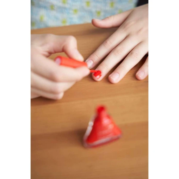 LUKKY PEEL OFF NAIL POLISH - 12 COLOURS