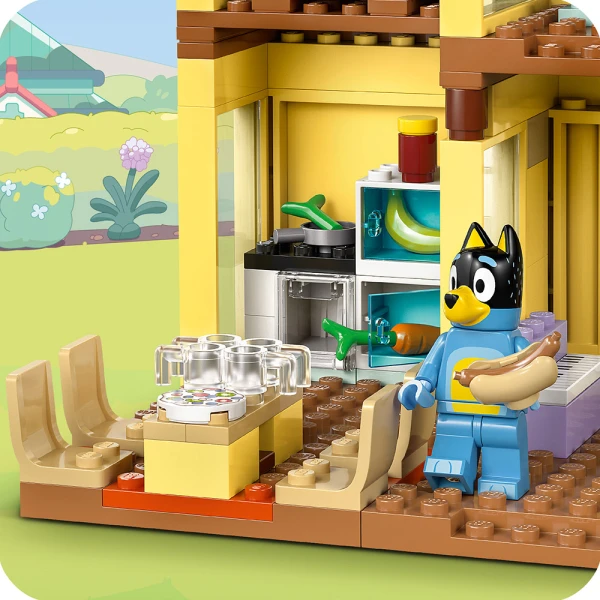 LEGO® BLUEY FAMILY HOUSE