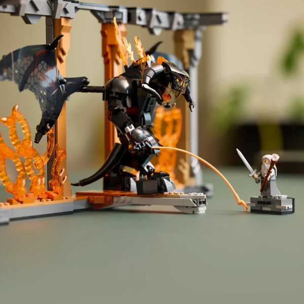 LEGO® ICONS THE LORD OF THE RINGS BALROG™ BOOK NOOK