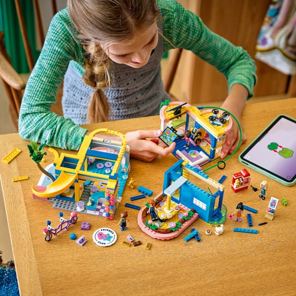 LEGO® FRIENDS ΛΕΣΧΗ FRIENDS ΤΗΣ ΧΛΣ