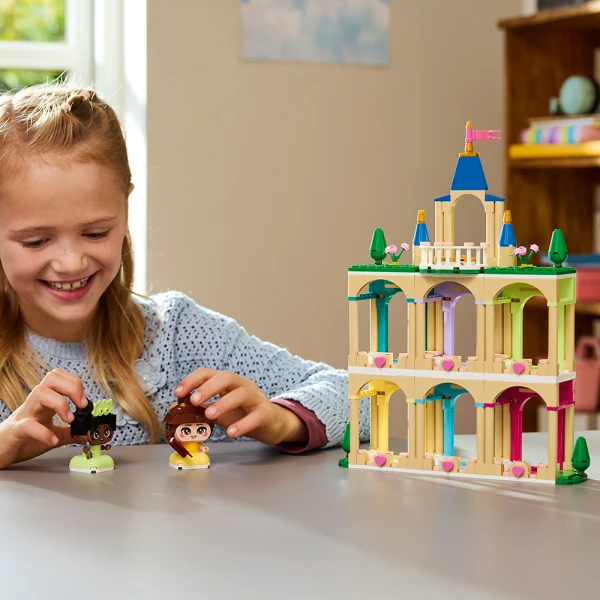 LEGO®  DISNEY PRINCESS ΜΙΝΙ ΜΠΕΛ & ΤΙΑΝΑ ΜΕ ΚΑΣΤΡΟ
